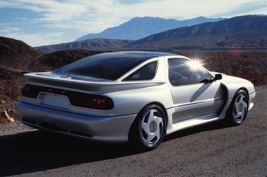  Dodge Daytona RT Concept 1990 года  (фото 2 из 3)
